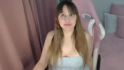  Nicole   online show from April 4, 2026, 6:22 am