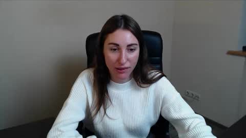 Snapshot of cammila_horn chatting on November 29, 2025, 6:22 pm cammila horn online show from November 29, 2025, 6:22 pm