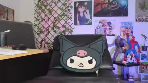 camturbery online show from December 19, 2025, 11:39 am