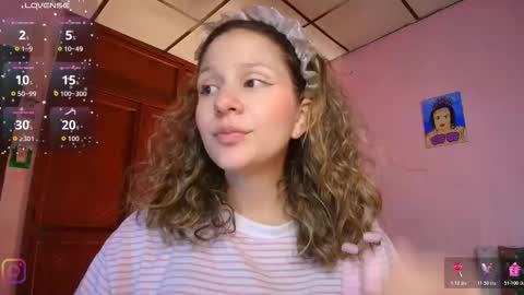 Snapshot of candase_ chatting on February 19, 2026, 12:06 am Candase online show from February 19, 2026, 12:06 am