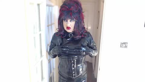 candi smokes online show from April 7, 2026, 1:00 pm