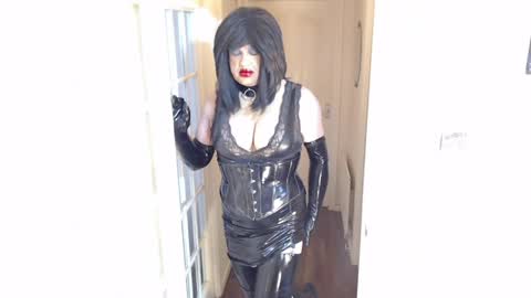 candi smokes online show from April 10, 2026, 1:27 pm