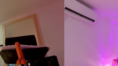 Candie  online show from March 5, 2026, 12:12 pm