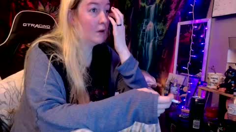 Candi online show from June 15, 2026, 5:31 am