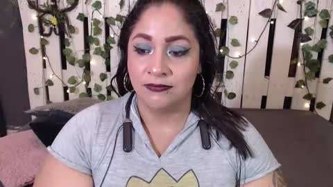 Snapshot of candy__strong chatting on November 11, 2025, 12:05 pm candy online show from November 11, 2025, 12:05 pm