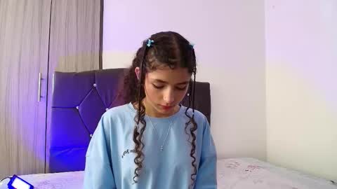 Snapshot of candy_blissx chatting on September 13, 2025, 12:05 pm candy_blissx online show from September 13, 2025, 12:05 pm