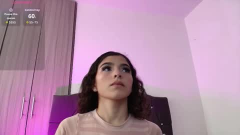 Snapshot of candy_blissx chatting on October 10, 2025, 7:13 pm candy_blissx online show from October 10, 2025, 7:13 pm