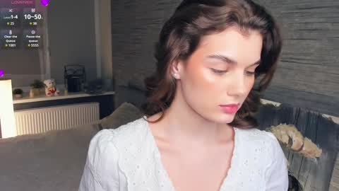 Flora online show from February 23, 2025, 10:31 pm