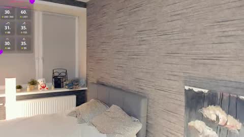 Flora online show from February 25, 2025, 10:07 pm