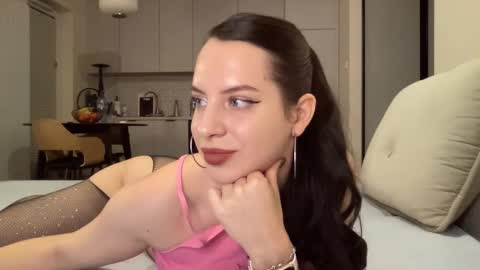 Snapshot of candy_puss chatting on December 21, 2024, 6:55 pm candy online show from December 21, 2024, 6:55 pm