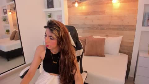 CANDY online show from December 16, 2025, 7:19 pm