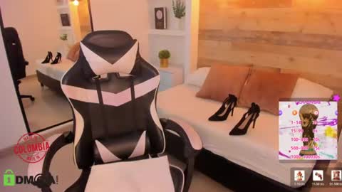 CANDY online show from June 22, 2026, 10:07 pm