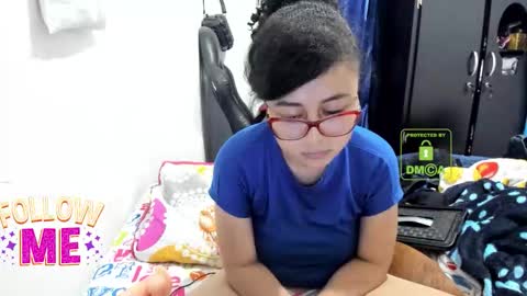 Snapshot of candy_val chatting on November 30, 2025, 5:22 am candy_val online show from November 30, 2025, 5:22 am