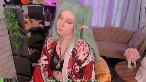 Snapshot of candy_yeah chatting on May 5, 2026, 1:24 am Mary online show from May 5, 2026, 1:24 am