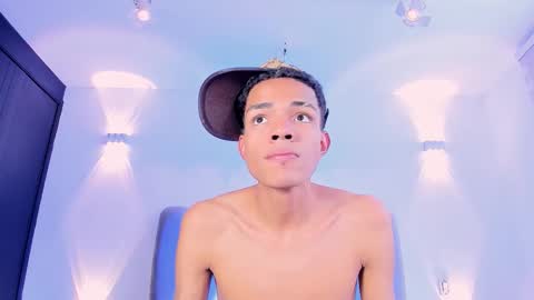 Snapshot of candyandmarilyn chatting on October 7, 2025, 8:39 pm and MarilynHot online show from October 7, 2025, 8:39 pm