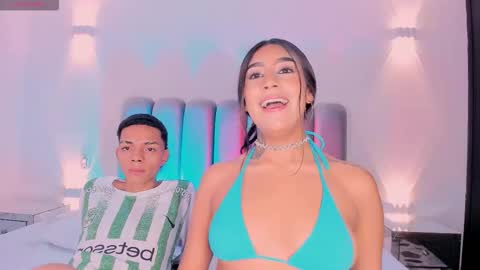 Snapshot of candyandmarilyn chatting on November 13, 2025, 10:30 pm and MarilynHot online show from November 13, 2025, 10:30 pm