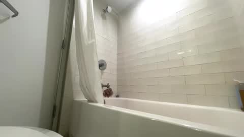 candyclaws05 online show from March 1, 2026, 6:43 pm