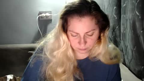 Laura online show from October 28, 2025, 5:48 pm