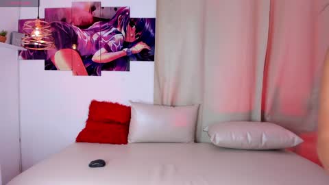 Candy online show from February 2, 2025, 8:08 pm