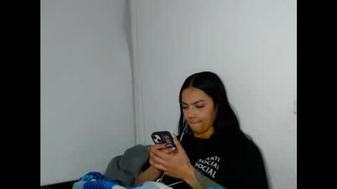 Sara online show from October 31, 2025, 5:30 am