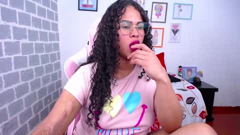 Karen online show from December 19, 2024, 8:23 am