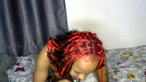 Snapshot of candykiss5 chatting on October 19, 2025, 2:01 am cupshee online show from October 19, 2025, 2:01 am