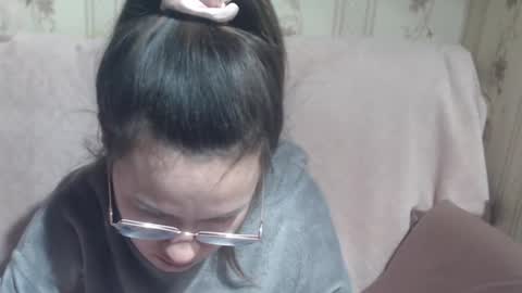 say meow and send tip  online show from March 13, 2026, 4:35 pm