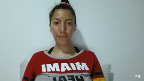 Snapshot of candymilfff chatting on November 8, 2025, 9:35 pm candymilfff online show from November 8, 2025, 9:35 pm