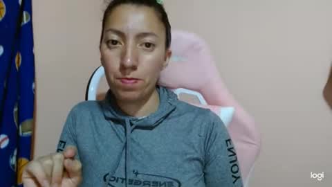 candymilfff online show from April 21, 2026, 8:44 pm