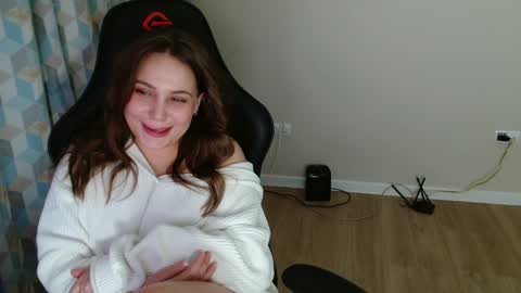 Snapshot of candymini chatting on February 26, 2025, 5:39 pm candymini online show from February 26, 2025, 5:39 pm