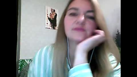 Daisy online show from September 18, 2025, 8:33 pm