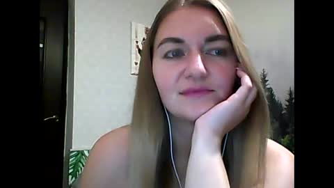 Daisy online show from September 30, 2025, 8:36 pm