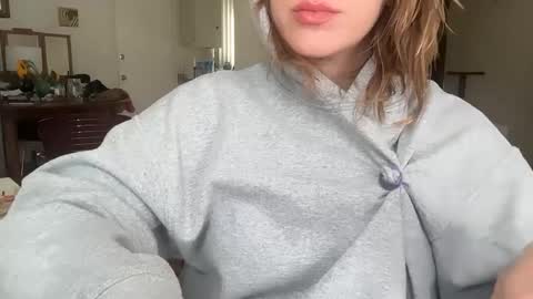 candysayscum online show from October 5, 2025, 10:07 pm