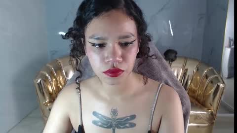 canela_s1 online show from September 18, 2025, 8:33 pm