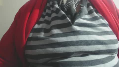 Snapshot of capitanfuturo44 chatting on February 11, 2025, 2:57 pm Cinzia ex regina online show from February 11, 2025, 2:57 pm