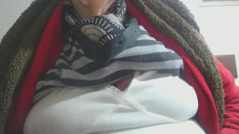 Snapshot of capitanfuturo44 chatting on February 19, 2025, 9:50 am Cinzia ex regina online show from February 19, 2025, 9:50 am