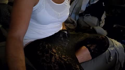 capoo24 online show from October 8, 2025, 2:09 am