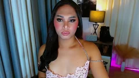 caprize_diva online show from July 17, 2026, 2:07 am
