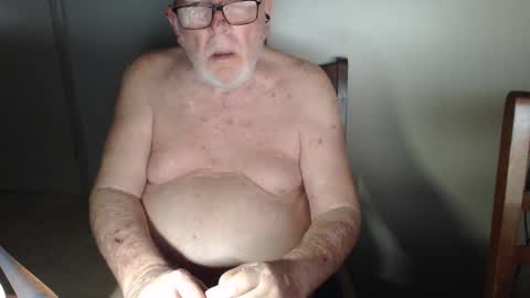 Snapshot of capt5105 chatting on February 17, 2025, 11:55 am capt5105 online show from February 17, 2025, 11:55 am