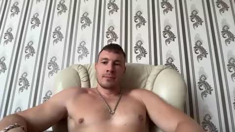 Snapshot of capt_oliver chatting on July 15, 2026, 8:52 am follow my twitter online show from July 15, 2026, 8:52 am