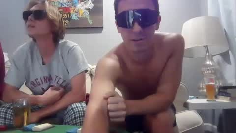 Snapshot of captain_chris8 chatting on October 9, 2025, 12:52 am captain_chris8 online show from October 9, 2025, 12:52 am