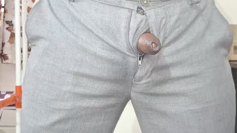 Snapshot of captain_juicyprecum chatting on December 12, 2024, 9:51 am captian juicyprecum online show from December 12, 2024, 9:51 am