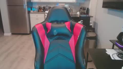 cardi_beans online show from January 29, 2025, 7:04 am