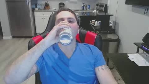 cardi_beans online show from February 3, 2025, 6:45 am