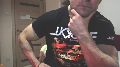 Snapshot of carin_the_body chatting on January 25, 2025, 5:29 am Laz online show from January 25, 2025, 5:29 am