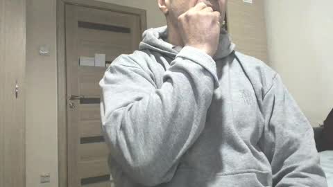 Snapshot of carin_the_body chatting on February 16, 2025, 7:05 pm Laz online show from February 16, 2025, 7:05 pm