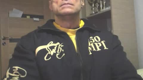 Snapshot of carin_the_body chatting on January 16, 2026, 5:00 am Laz online show from January 16, 2026, 5:00 am