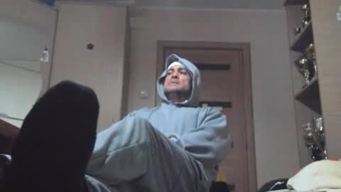 Snapshot of carin_the_body chatting on February 3, 2026, 6:22 am Laz online show from February 3, 2026, 6:22 am