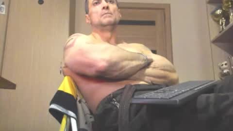 Snapshot of carin_the_body chatting on February 22, 2026, 7:45 pm Laz online show from February 22, 2026, 7:45 pm