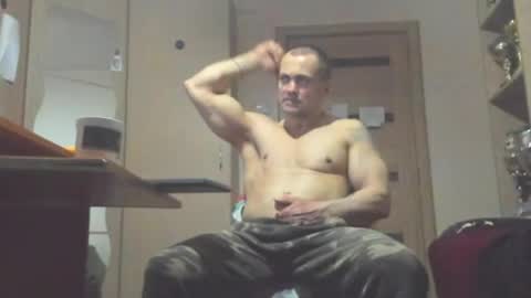 Snapshot of carin_the_body chatting on April 9, 2026, 8:25 pm Laz online show from April 9, 2026, 8:25 pm